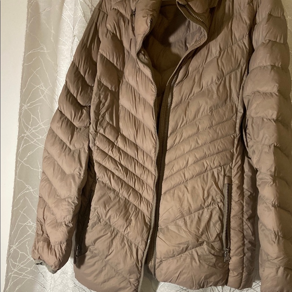 London Fog Tan Puffer Jacket with Quilted Design